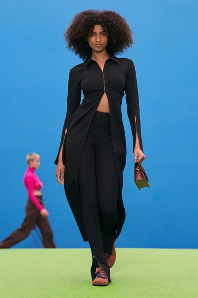 Look 23